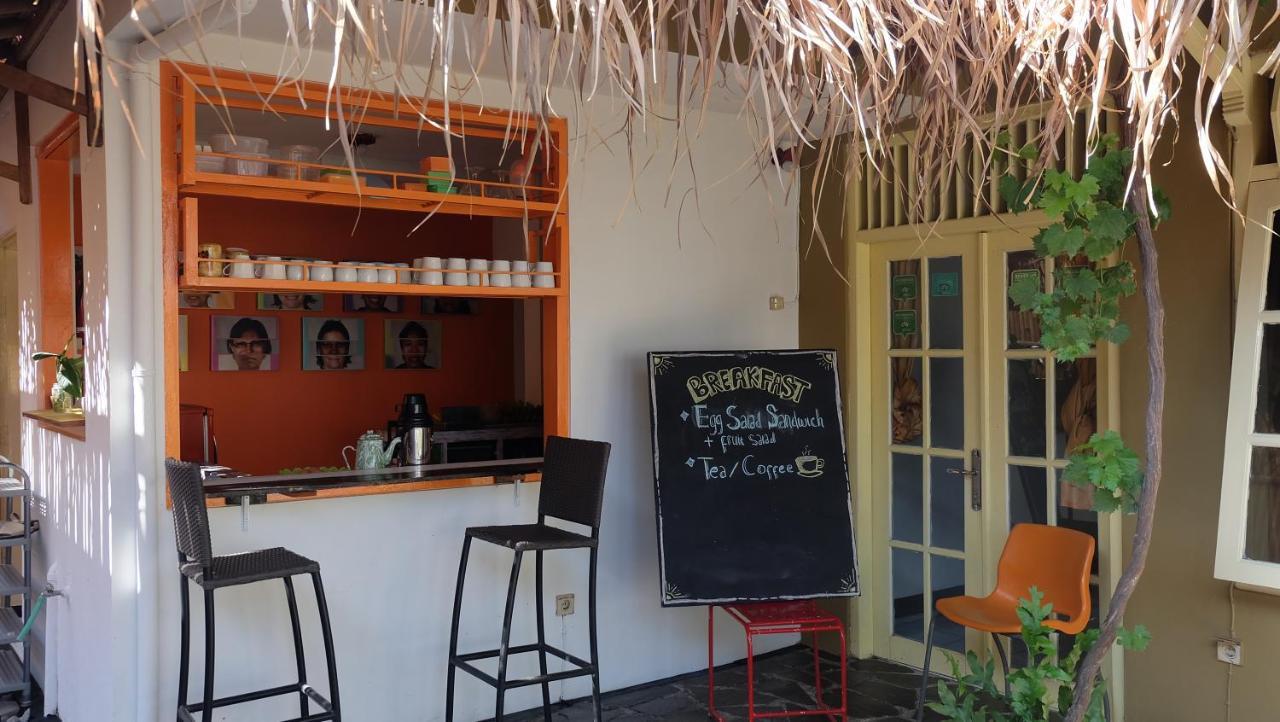 Viavia Guesthouse Yogyakarta Esterno foto