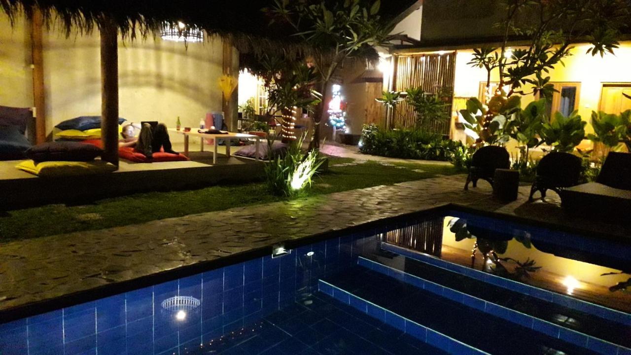 Viavia Guesthouse Yogyakarta Esterno foto