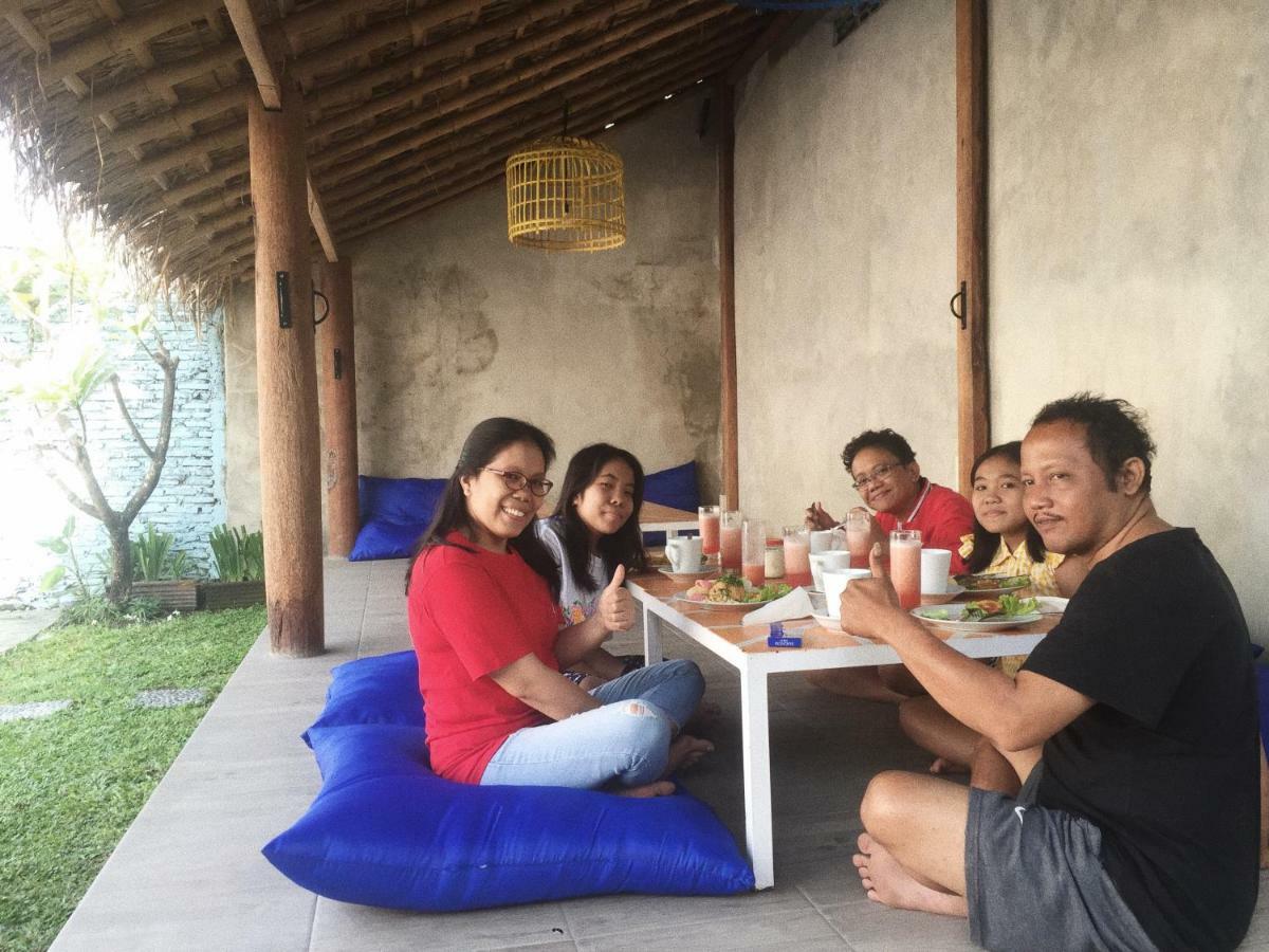 Viavia Guesthouse Yogyakarta Esterno foto